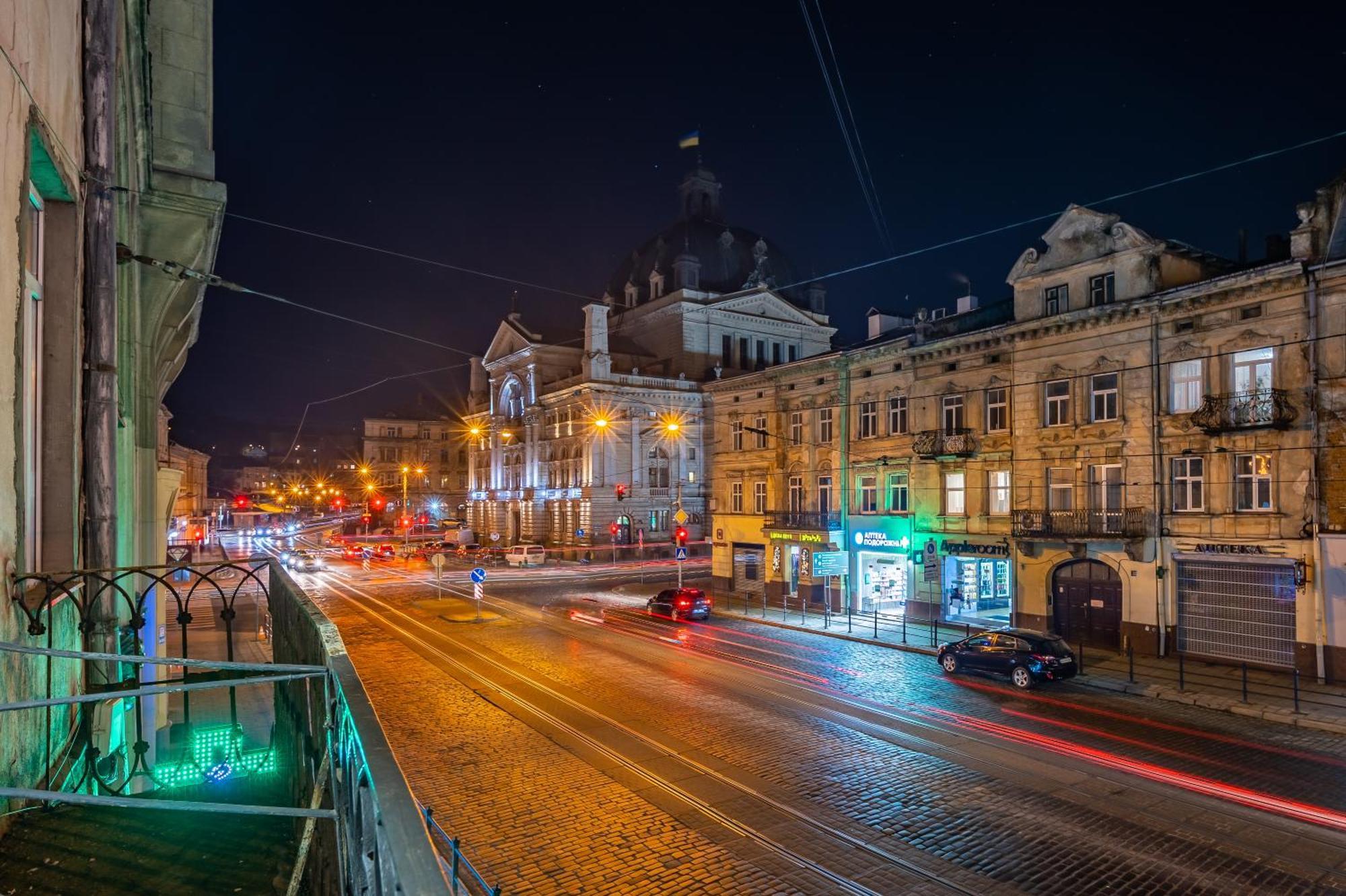 Your Sweet Home In Lviv Near Opera Exteriör bild